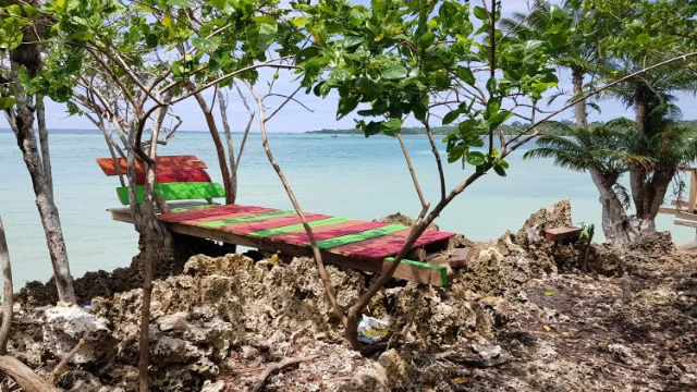 Mengunjungi Surga Wisata di Pulau Bombana